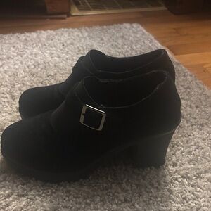Elegant Black Women's Shoes